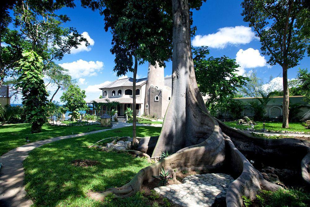 Hermosa Cove Villa Resort & Suites Ocho Rios Exterior photo