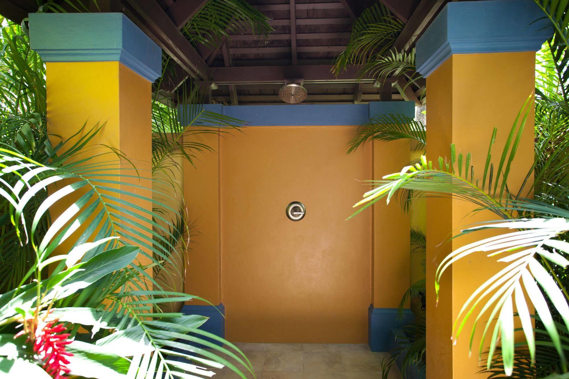 Hermosa Cove Villa Resort & Suites Ocho Rios Exterior photo